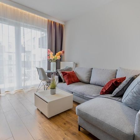 Home Apartament Metro Mlociny 97 ワルシャワ エクステリア 写真