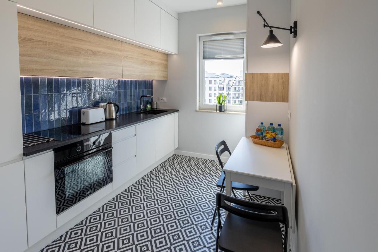 Home Apartament Metro Mlociny 97 ワルシャワ エクステリア 写真